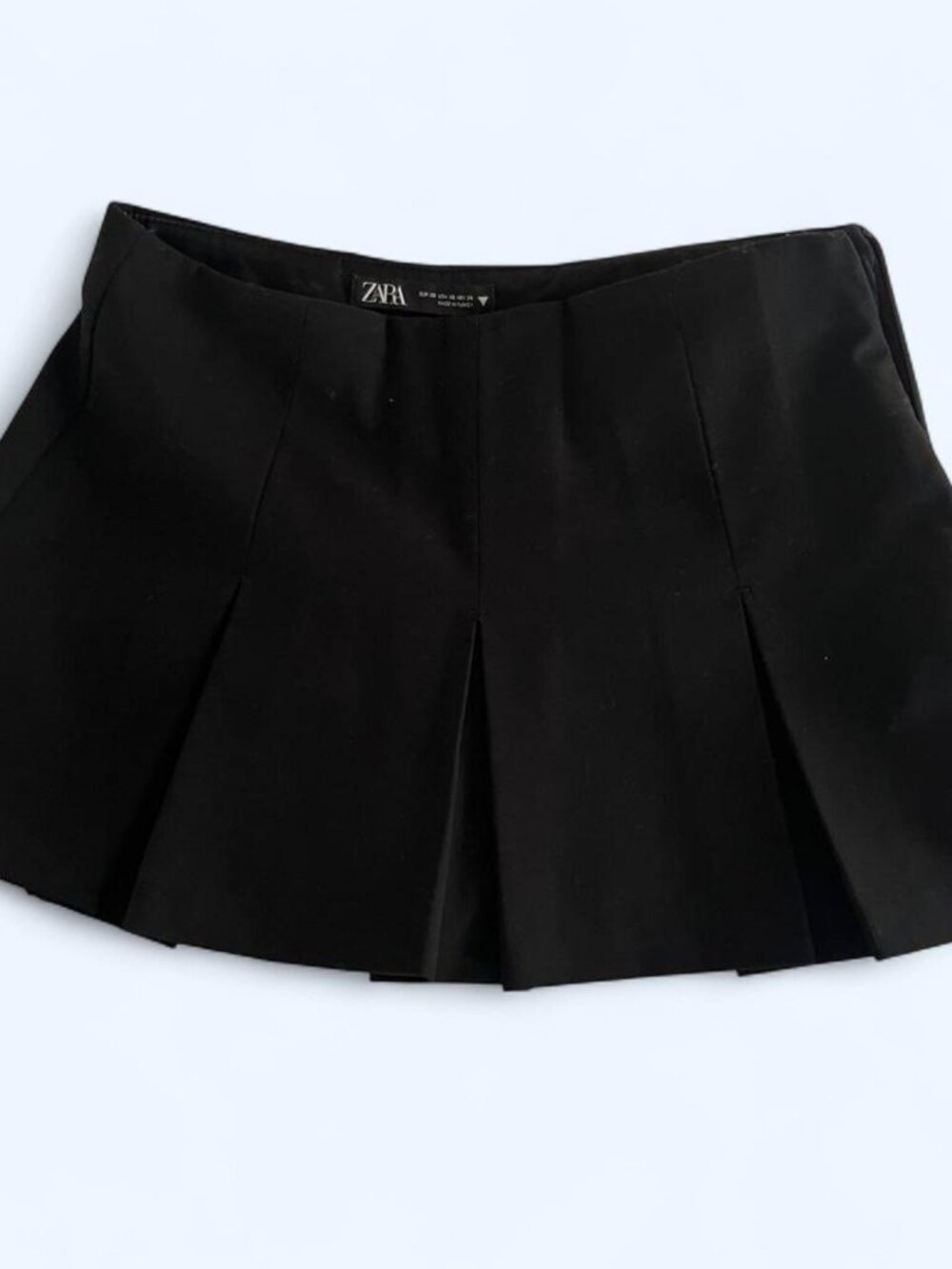 ZARA black pleated skirt / skort size XS.